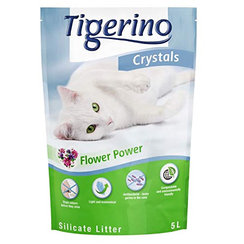 Tigerino Crystals - Juego de arena para gatos (6 x 5 L, para evitar olores en segundos, antibacteriano, compostable y respetuoso con el medio ambiente, incluye lomo de atún para gatos