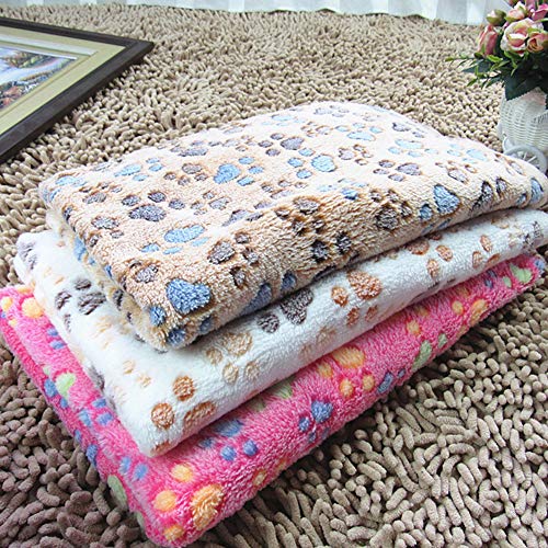 ENticerowts Manta de forro polar para cachorros, perros, gatos, cálida y suave, con estampado de huellas de coral, resistente a las manchas, color café M