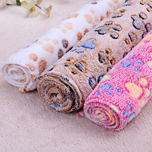 ENticerowts Manta de forro polar para cachorros, perros, gatos, cálida y suave, con estampado de huellas de coral, resistente a las manchas, color café M