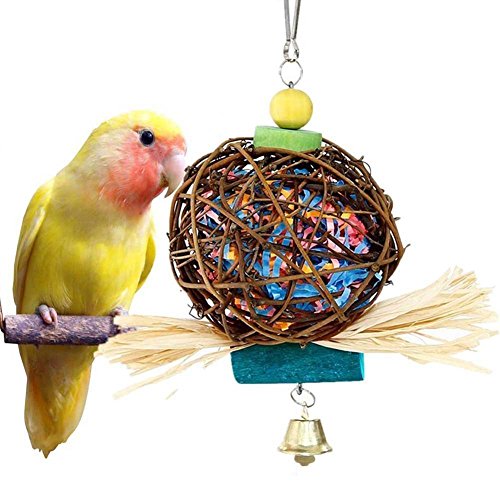 Keersi Juguete para masticar pájaros, bola de ratán natural, viene con tiras de papel para loros, periquitos, cacatúas, cortones, cacatúas, guacamayos, ecléctos de Amazon