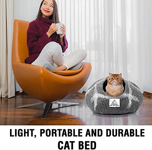 Cama Cueva de Lana para Gatos (Mediana), Hecha a Mano con 100% Lana Merino, Cueva de Fieltro ecológico para Gatos y Gatitos de Interior (Rayas de guijarros)