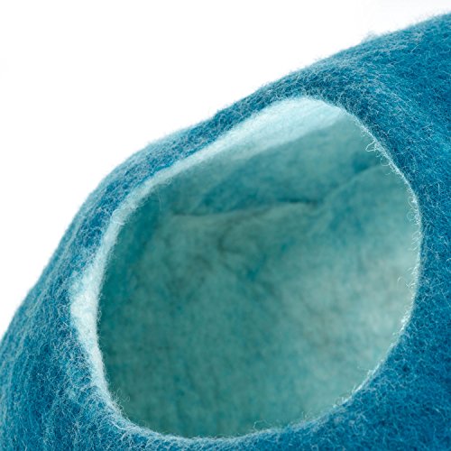 Cueva del Gato casa del Gato Cama del Gato XL – también para Gatos Grandes – Robusto en el Exterior y Peluche Suave en el Interior – Hecho a Mano de Lana de Nueva Zelanda – Azul Oceano