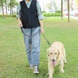 ALEOHALTER Chaleco de adiestrador de Perros, Chaleco de adiestrador de Perros para manipuladores Hombres Mujeres, Chaleco de adiestrador Impermeable Negro con múltiples Bolsillos