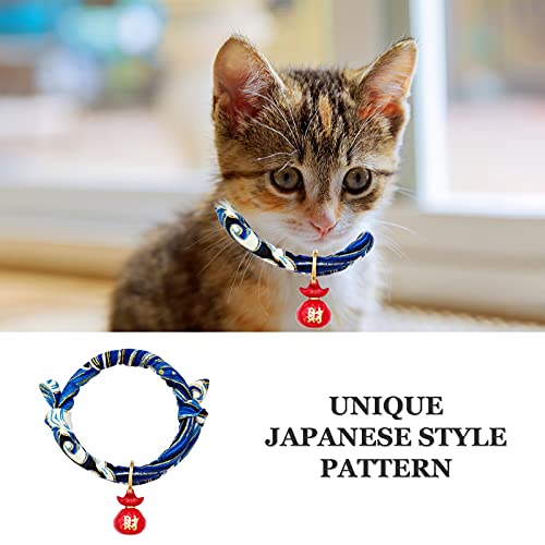 HACRAHO Collar de gato con campana, 1 paquete de 1 collar azul japonés con estampado de ondas para mascotas con campana de fortuna para gatos pequeños, cachorros y mascotas, M