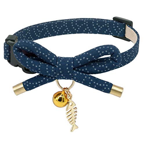 PetSoKoo Lindo collar de gato con campana. Elegante lazo japonés y encanto de pescado. Escapada de seguridad, suave, ligero, para niña, niño, macho, hembra, gatito, azul marino